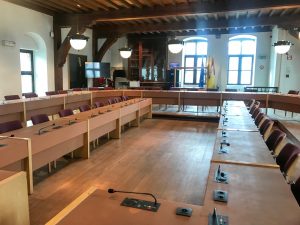 Het schepenhuis waar maandelijks de gemeenteraad doorgaat.